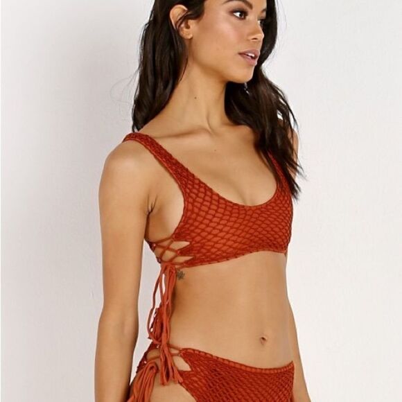 Acacia Crochet Hunter Rust Color Bikini Top and Bottom Mai Tai Sz S Host Pick - Picture 3 of 9